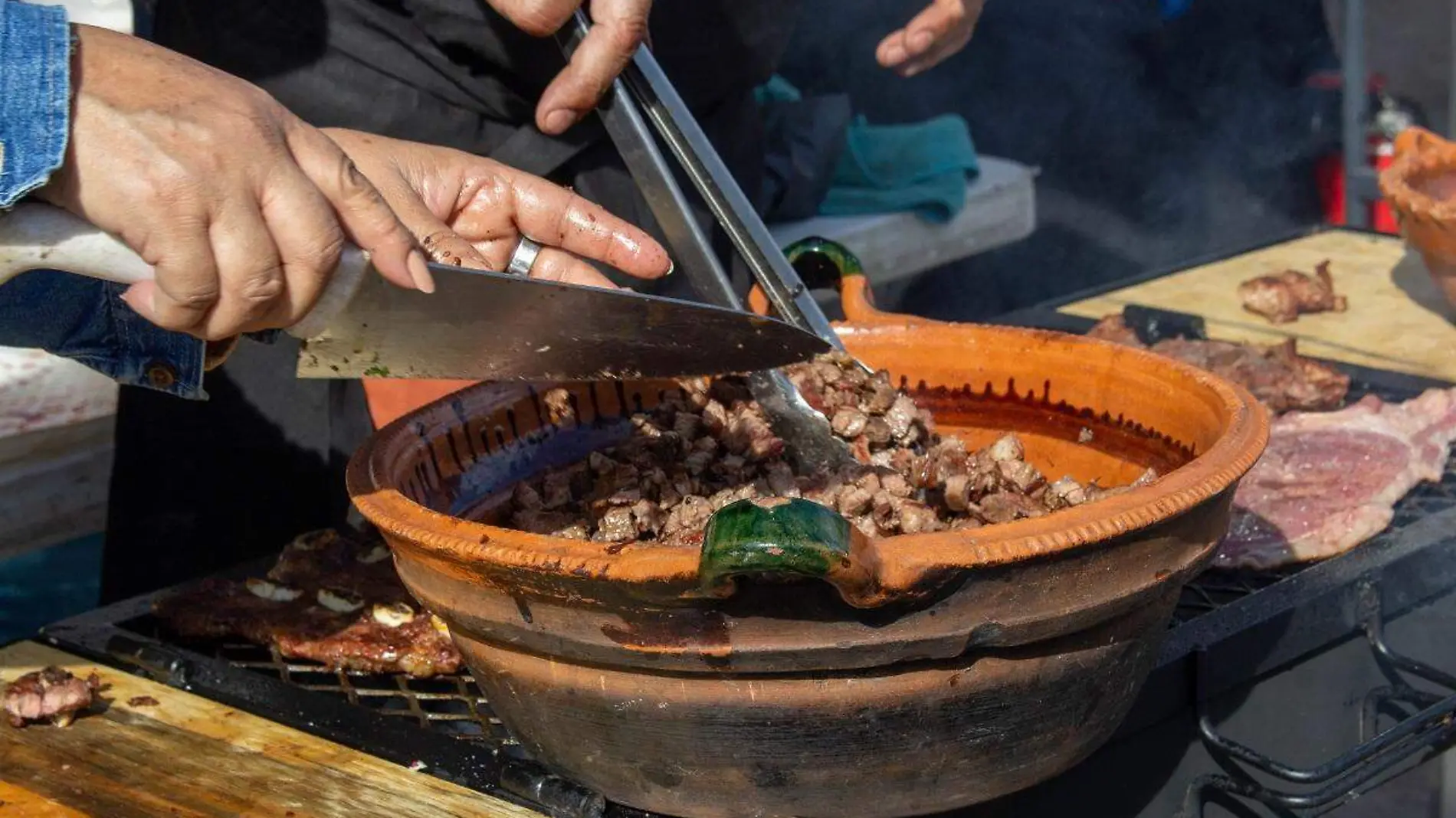 Carne asada familiar apoyo bomberos